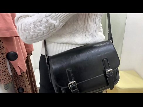 ❤️ Verejná masturbácia mladej sučky FeralBerry s robertkom v skúšobnej miestnosti ️❌ Porno fb na sk.sexvideosex.top ️❤